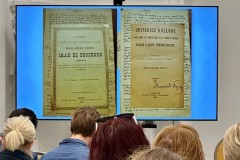 Kincsek a dr. Szent-Iványi Sándor Unitárius Gyűjteményből. Orbán Emese fotója